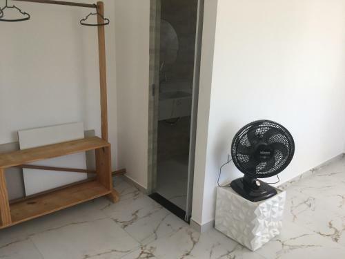 Apartamento Novo Bem Espa�oso E Arejado .