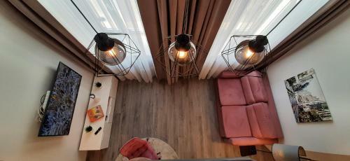 Familia Apartments