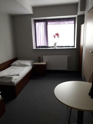 Hostal Pokoje Go?cinne ?wietlik