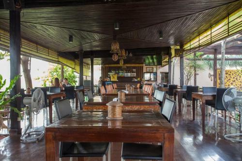 Hotel Ploykhumthong Boutique Resort