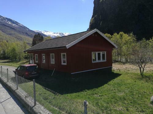 Steinsh�len Holiday Home