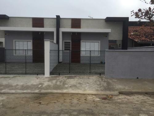 Casa Enseada 3 Quartos Para At� 6 Pessoas �timo Pre�o