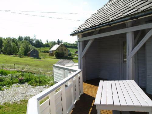 5 Bedrooms, Large Apartment On Farm, Nice View And Nature