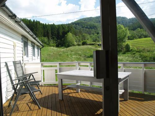 5 Bedrooms, Large Apartment On Farm, Nice View And Nature