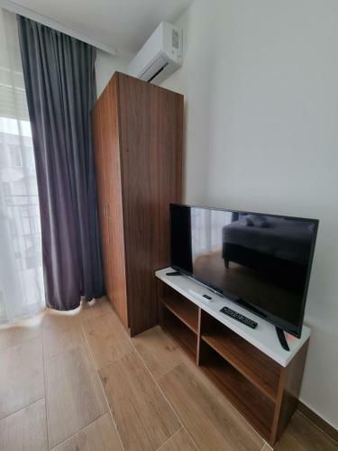 Evon Apartments