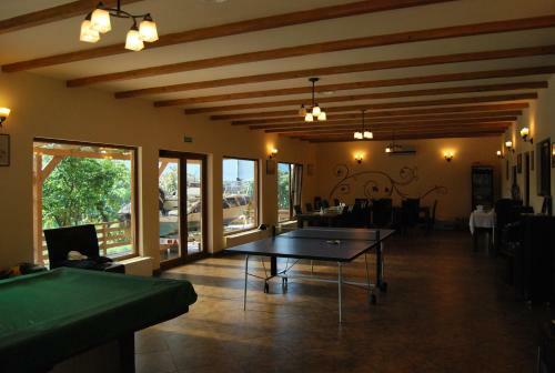 Hotel Equinox Club