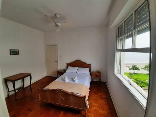 Apartamento Amplo E Charmoso, Frente Ao Mar.