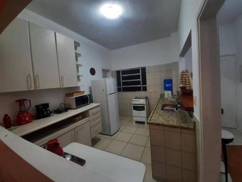Apartamento Amplo E Charmoso, Frente Ao Mar.