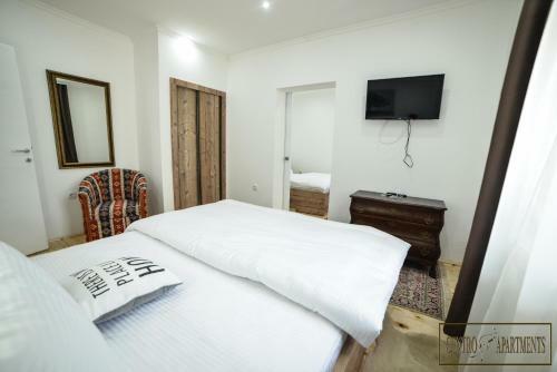 Centro Apartments