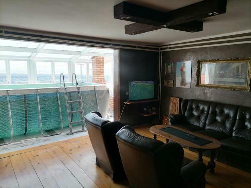 Villa 33