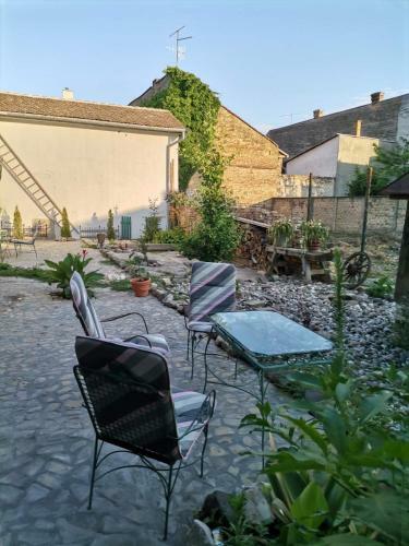 Somborski Salas - U Centru - Apartmani