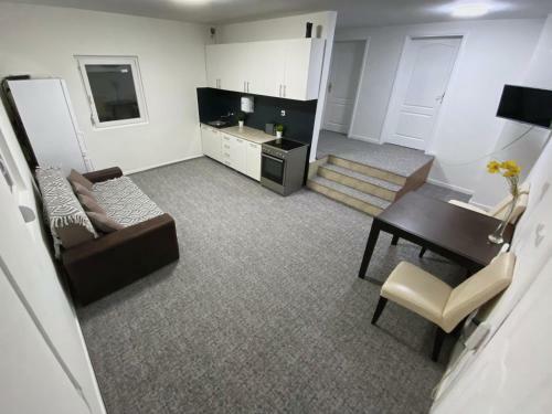 Villa Airport House