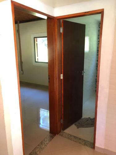 Recanto A 2 Km Do Centro De S�o Thom� Com Piscina No Meio A Natureza