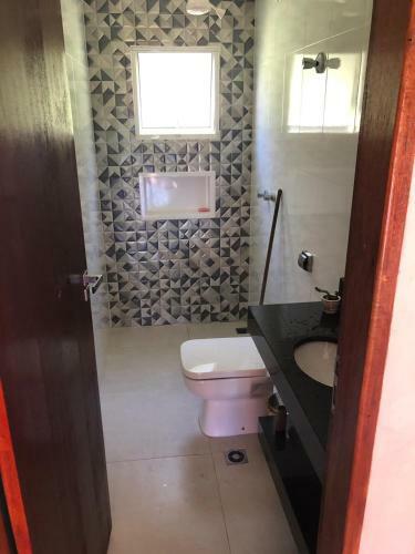 Recanto A 2 Km Do Centro De S�o Thom� Com Piscina No Meio A Natureza