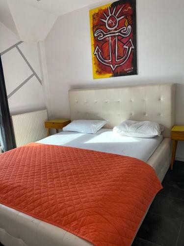 Sunny Central Lux Apartment Free Parking