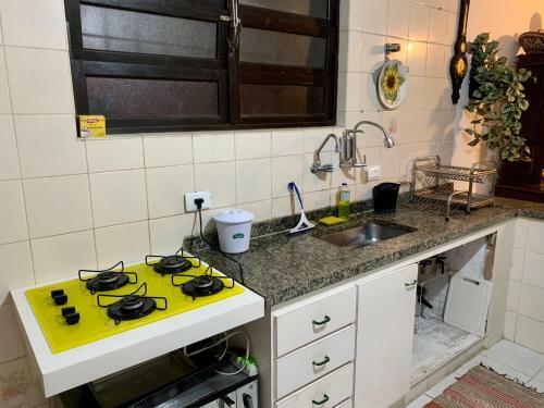 Quartos Em Casa Linda Compartilhada, A 800m Da Praia De Juquehy