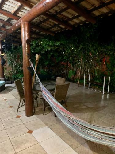 Quartos Em Casa Linda Compartilhada, A 800m Da Praia De Juquehy