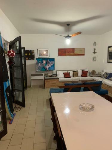Quartos Em Casa Linda Compartilhada, A 800m Da Praia De Juquehy