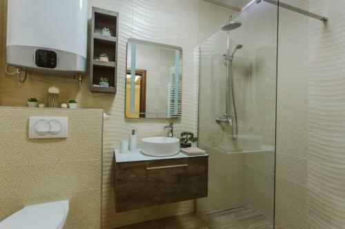 Vively Lux Apartment