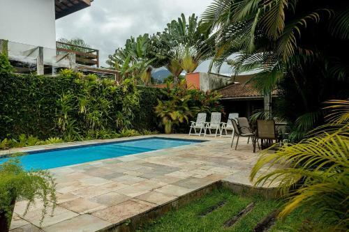 Casa Com Piscina E Churrasqueira A 150m Da Praia Em Juquehy