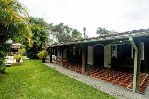 Casa Com Piscina E Churrasqueira A 150m Da Praia Em Juquehy