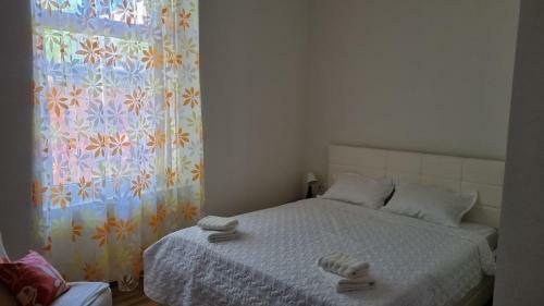 Kvija Rooms