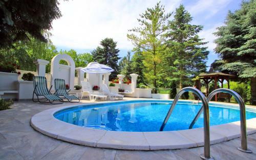 Villa ?umski Raj