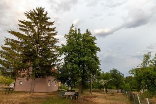 Seosko Domacinstvo Milekic