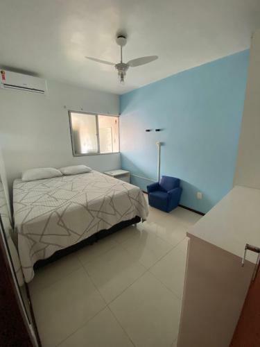 Casa 4/4(amplos), Cond. Fechado Com Piscina-150m2