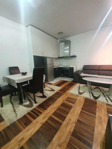 Zlatibor 1000 Apartman Peki