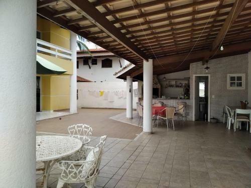 Casa De Alto Padr�o - 200 Mts Da Praia - 5/4