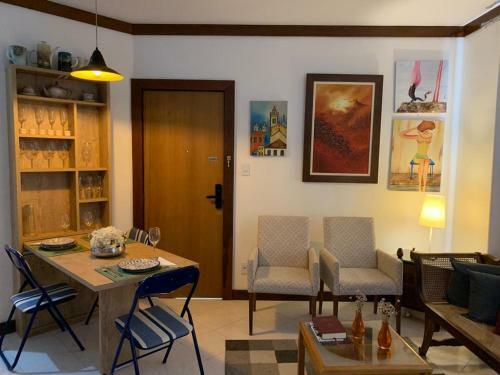 Apartamento Confort�vel, Regi�o Do Iguatemi