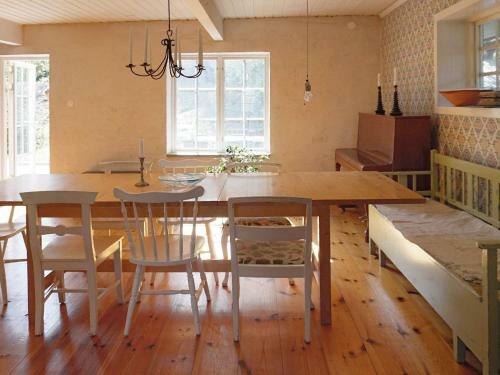 Holiday Home Djurhamn V