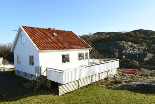 Cozy Accommodation On Beautiful Donso
