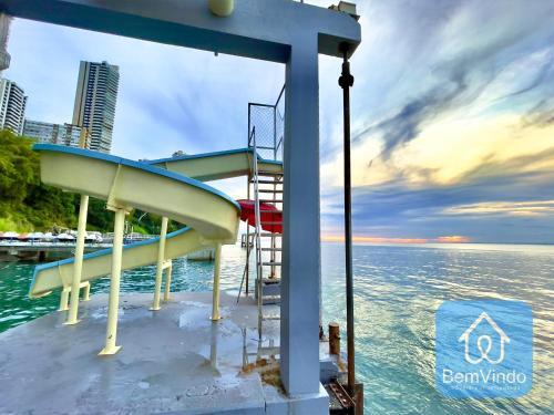 Apartamento Completo Com P�er E Acesso Ao Mar 3