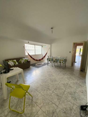 Apartamento Jardim Arma��o 002 - T�rreo