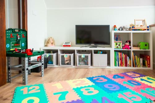 Horv�t Family Residence
