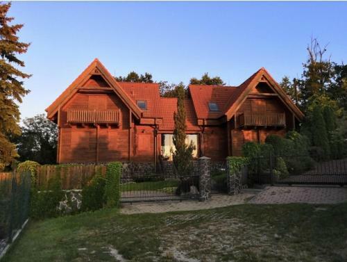 Harmonious Cottages
