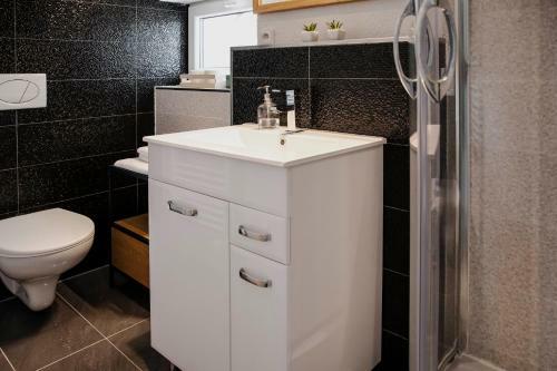 Hostal Chalet Nova Lesna Mountain View