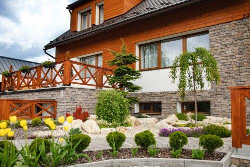 Hostal Chalet Nova Lesna Mountain View