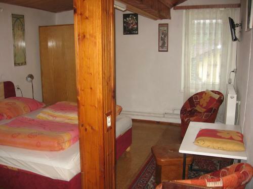 Hostal Penzi�n Z�vada