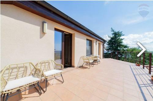 Villa Raca Retreat