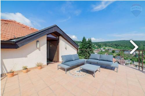 Villa Raca Retreat