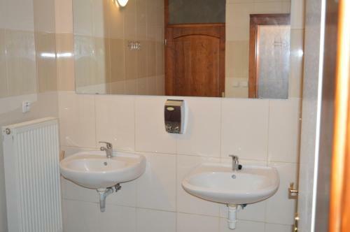 Hostal Davi Penzion & Bowling