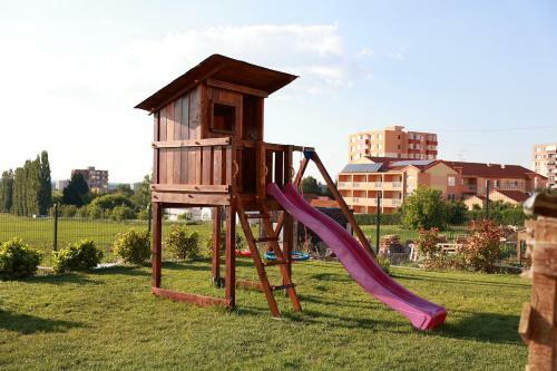 Villa Psiky - Luxurious Equipped Modern Spacious Villa