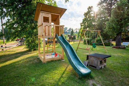 Hostal Dom Frana Krala