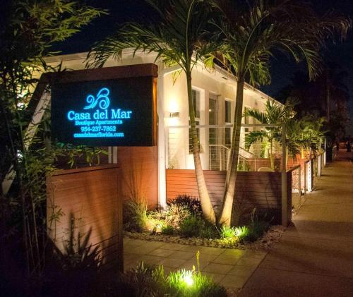 Casa Del Mar Beach Apartments