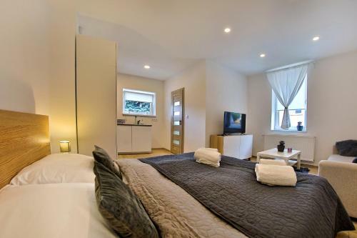 La Villa Apartments