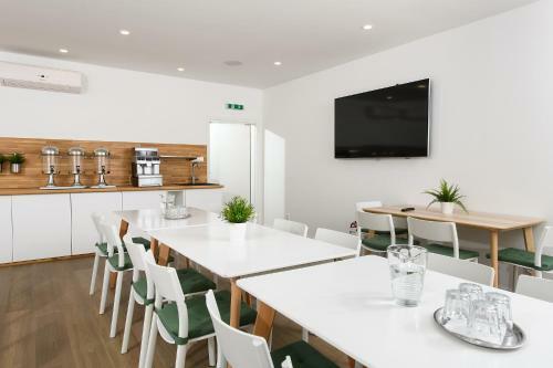 Hostal Penzi�n M-?port Tren?�n