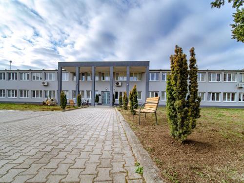 Albergue Ubytov?a Kubr� 623